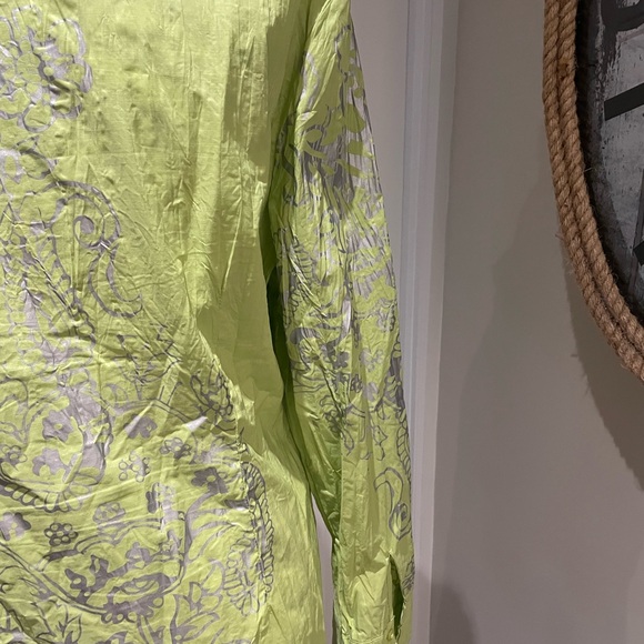 Chartreuse colored blouse with grey stenciling on front, one sleeve and back - Picture 6 of 11